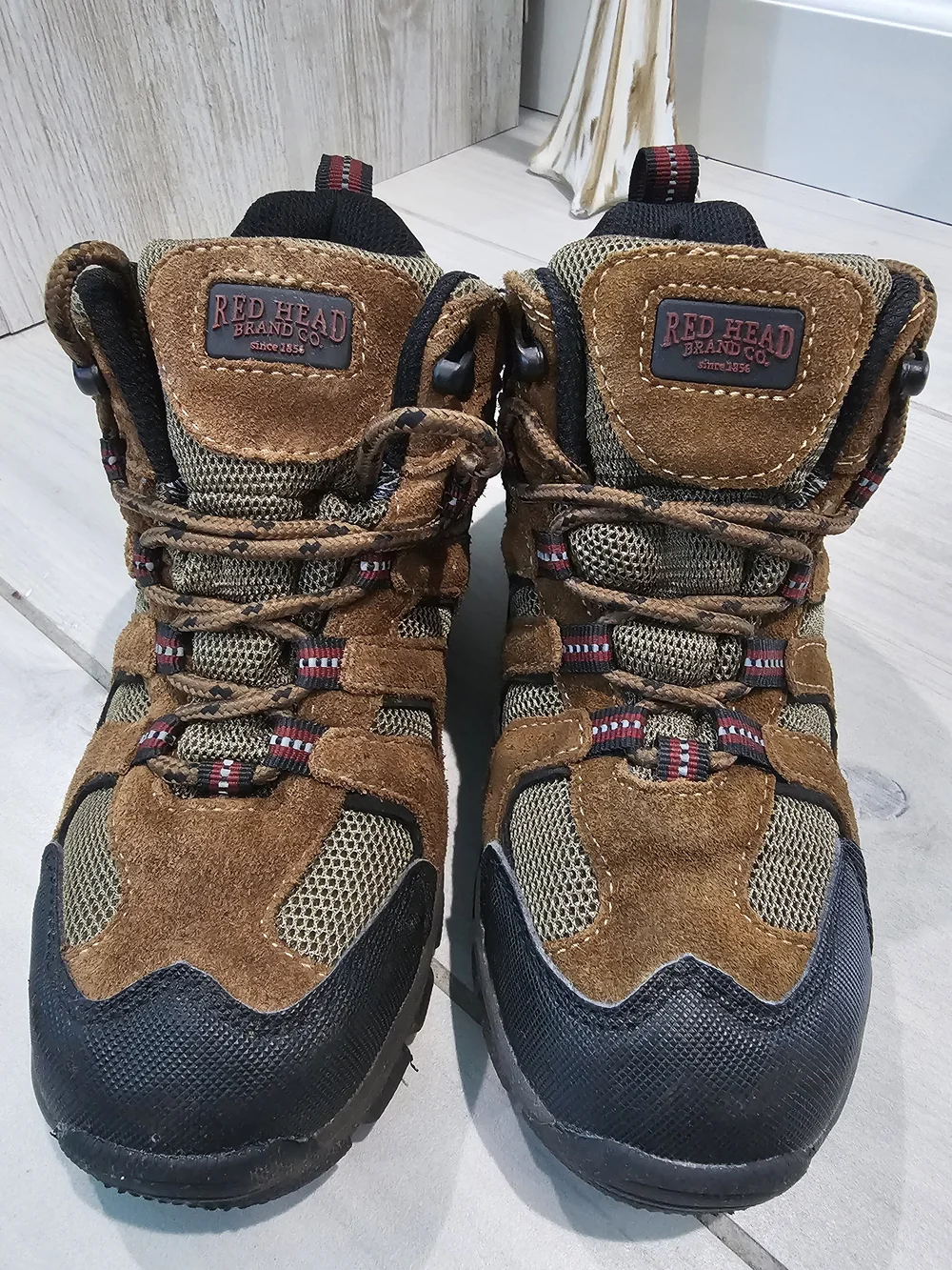 RedHead Brown Waterproof Kids Boys Hiking Boots Size 2Y